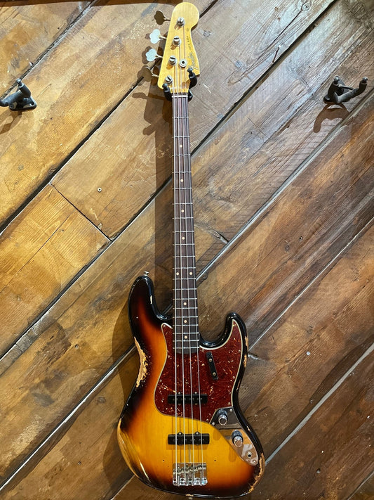 Fender Custom Shop '61 Jazz Bass, Heavy Relic Super Faded Three Tone Sunburst