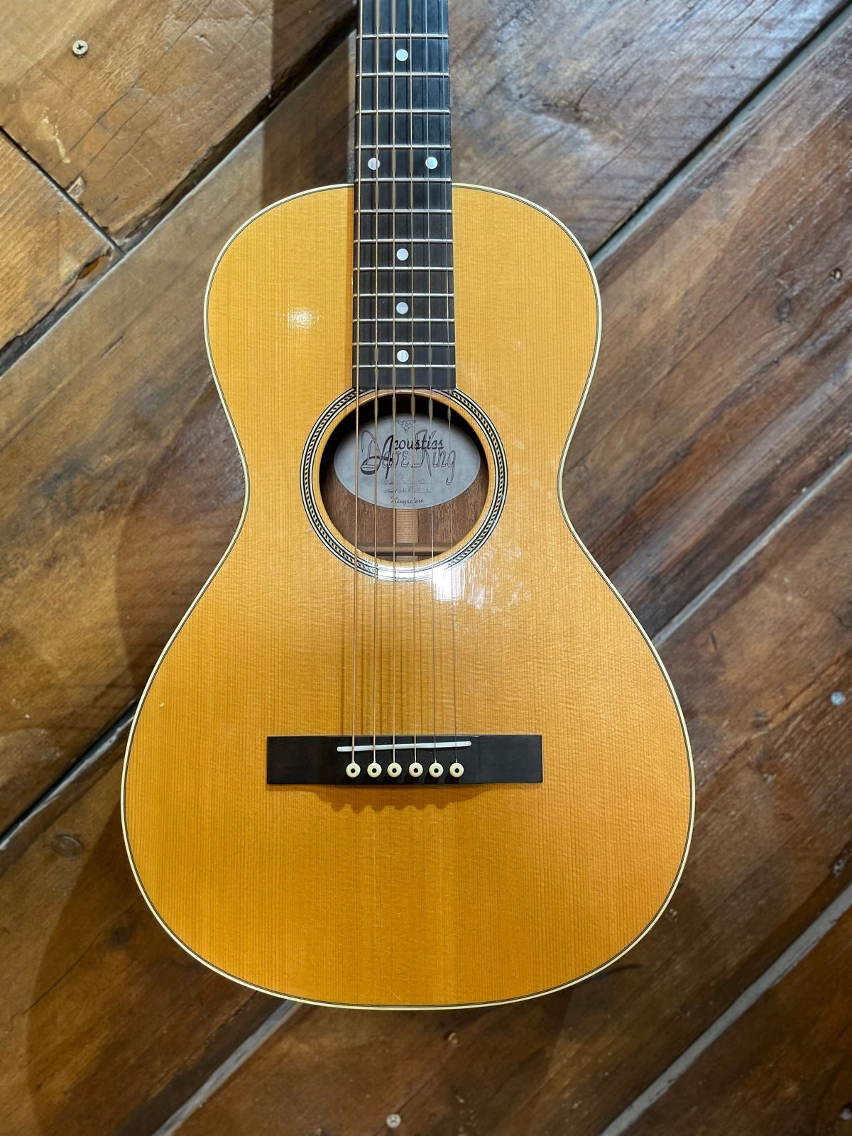 S/H 2010 Dave King Parlor Acoustic Guitar