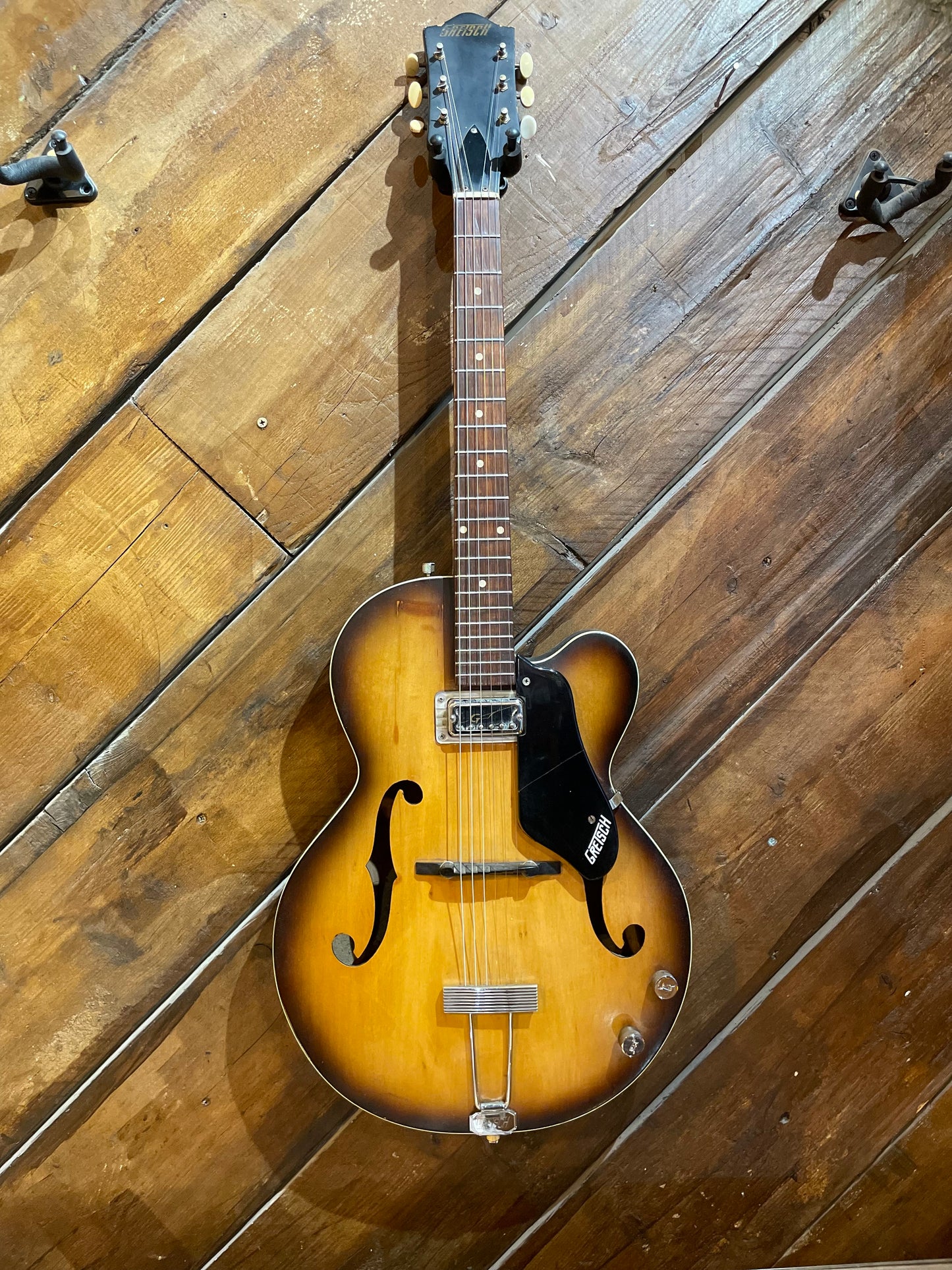 S/H 1960 Gretsch 6186 Clipper, Sunburst