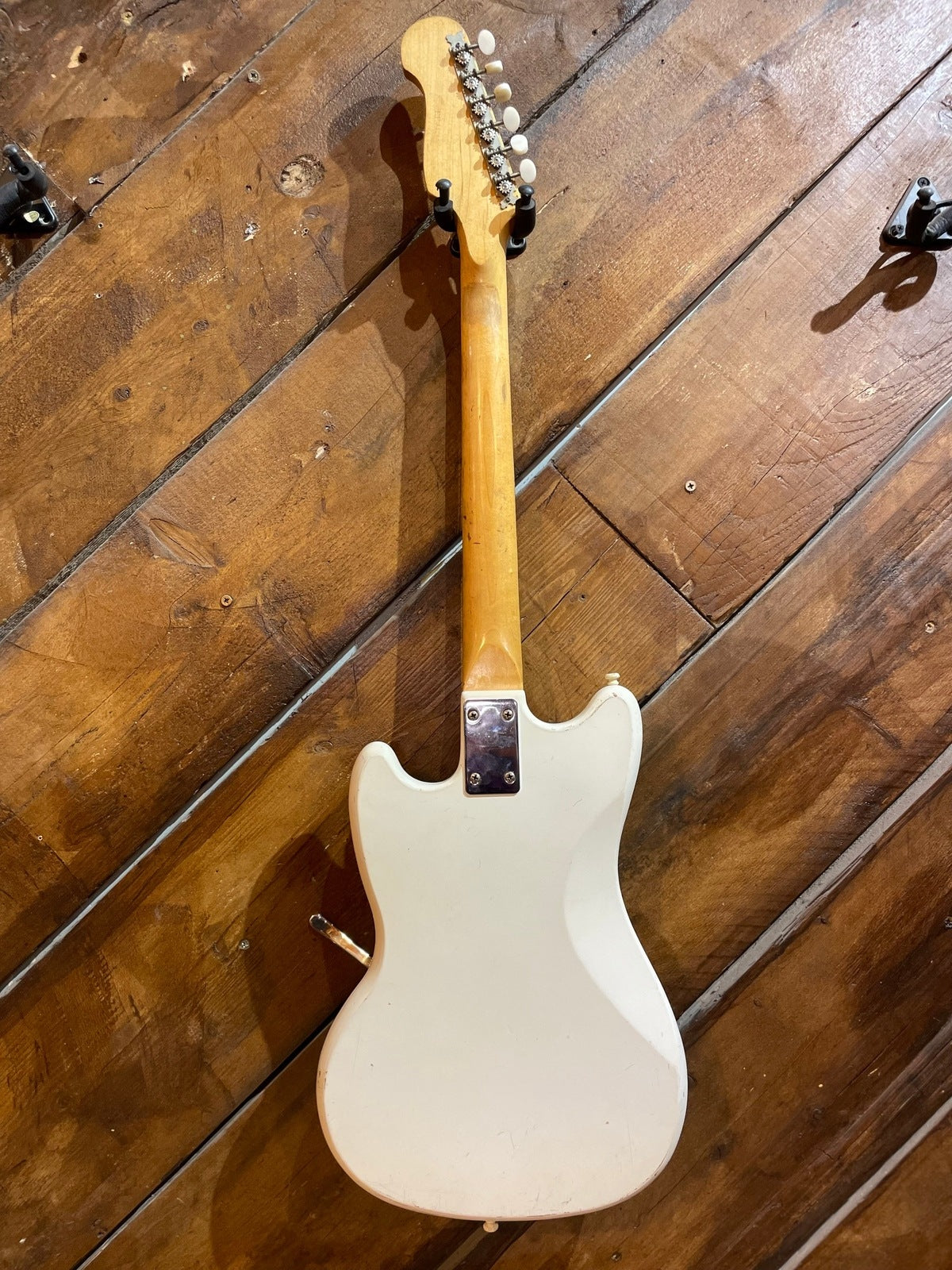 1966 Kalamazoo KG2, Glacier White