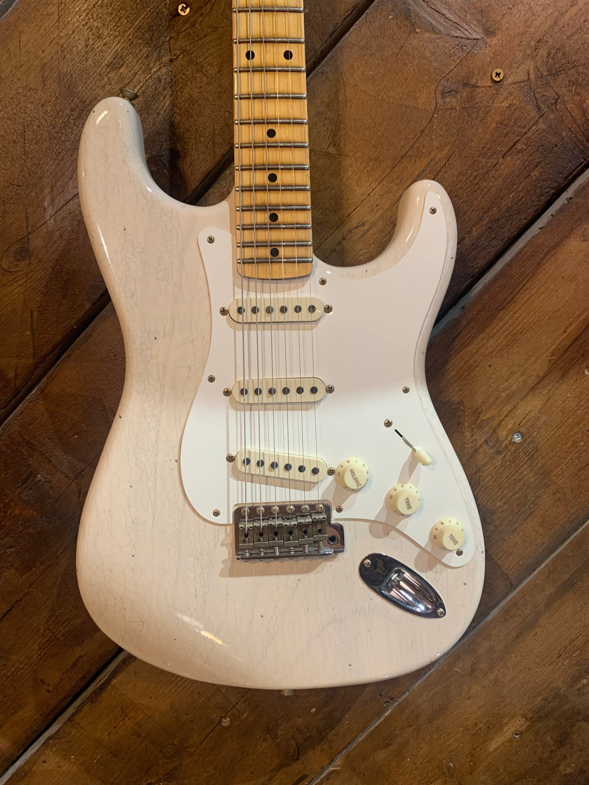 Fender Custom Shop 56 Stratocaster Journeyman Relic Aged White Blonde