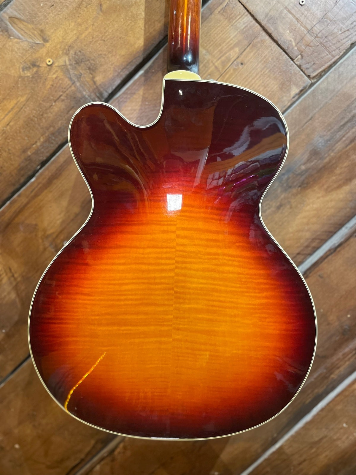 S/H Guild A-150 Archtop, Antique Burst