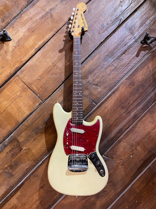 S/H 1965 Fender Mustang, Olympic White Refinish