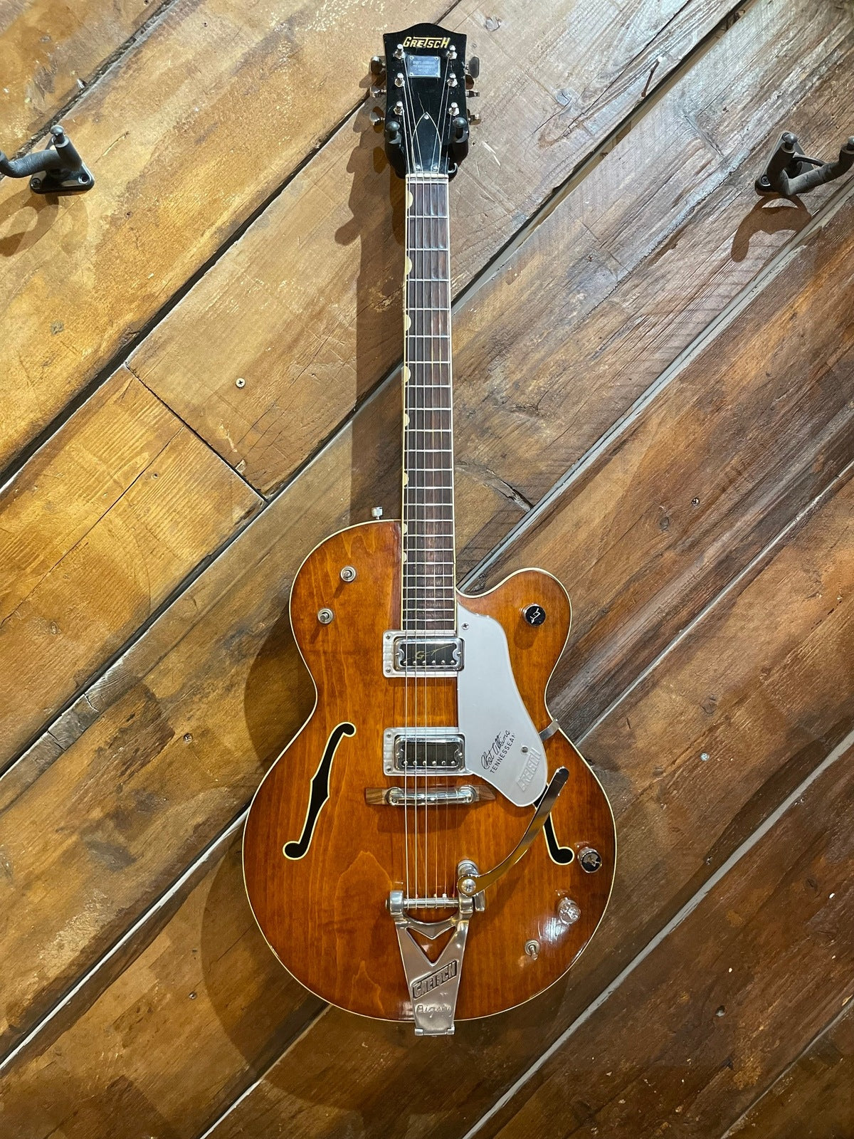 S/H 1966 Gretsch G6199 'Chet Atkins' Tennessean, Walnut Brown