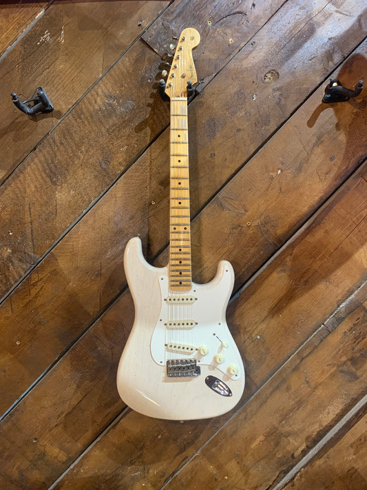 Fender Custom Shop 56 Stratocaster Journeyman Relic Aged White Blonde