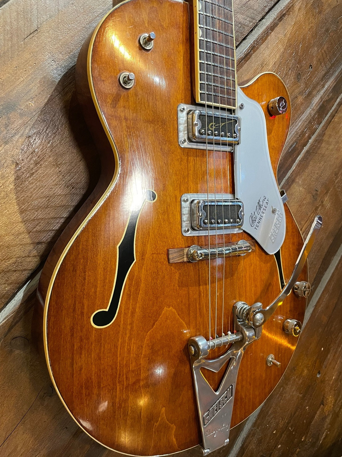 S/H 1966 Gretsch G6199 'Chet Atkins' Tennessean, Walnut Brown