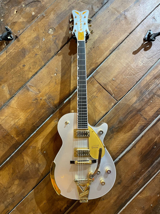 2020 Gretsch G6134 LTD Edition Penguin Firemist Silver