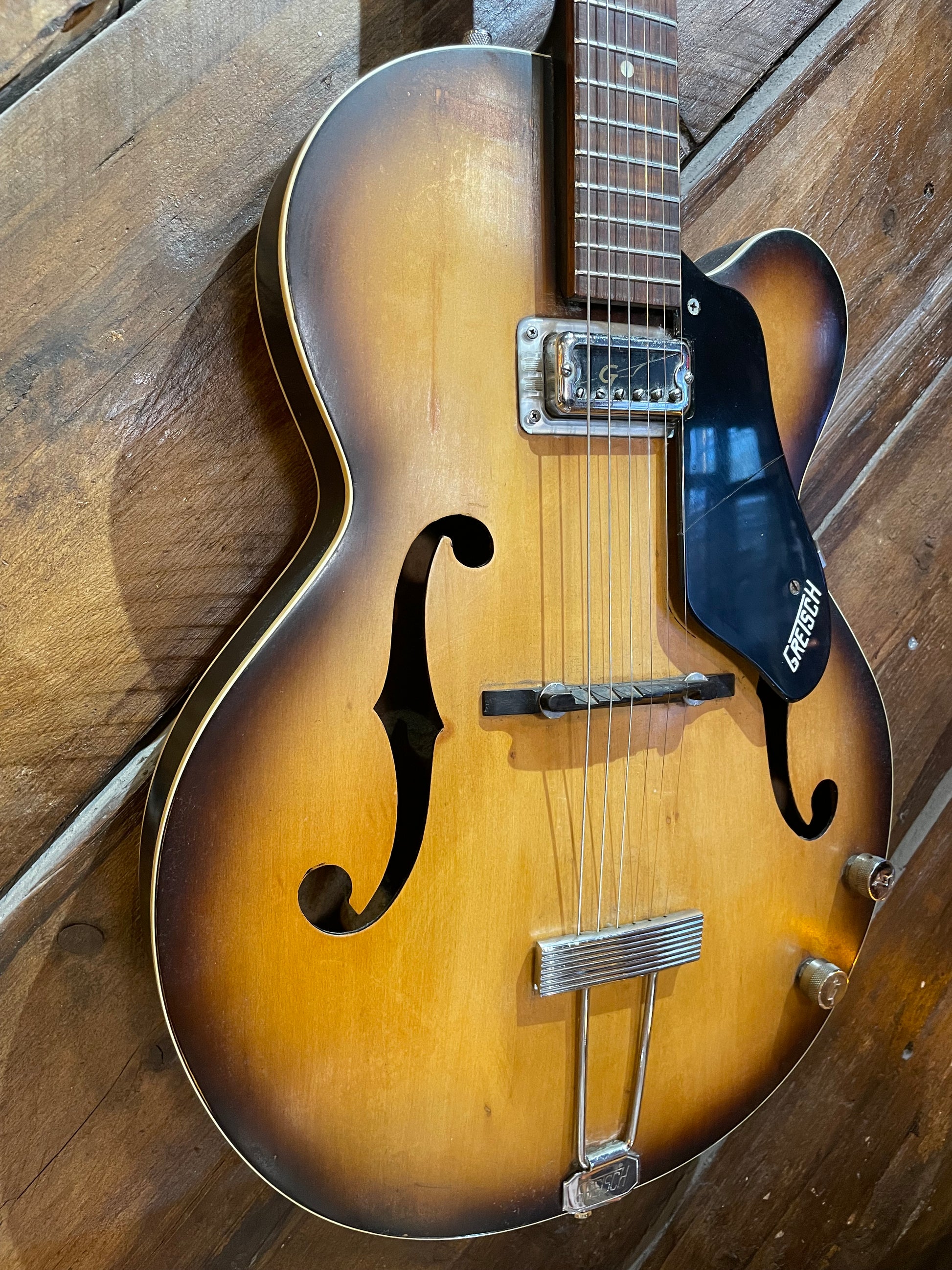 S/H 1960 Gretsch 6186 Clipper, Sunburst