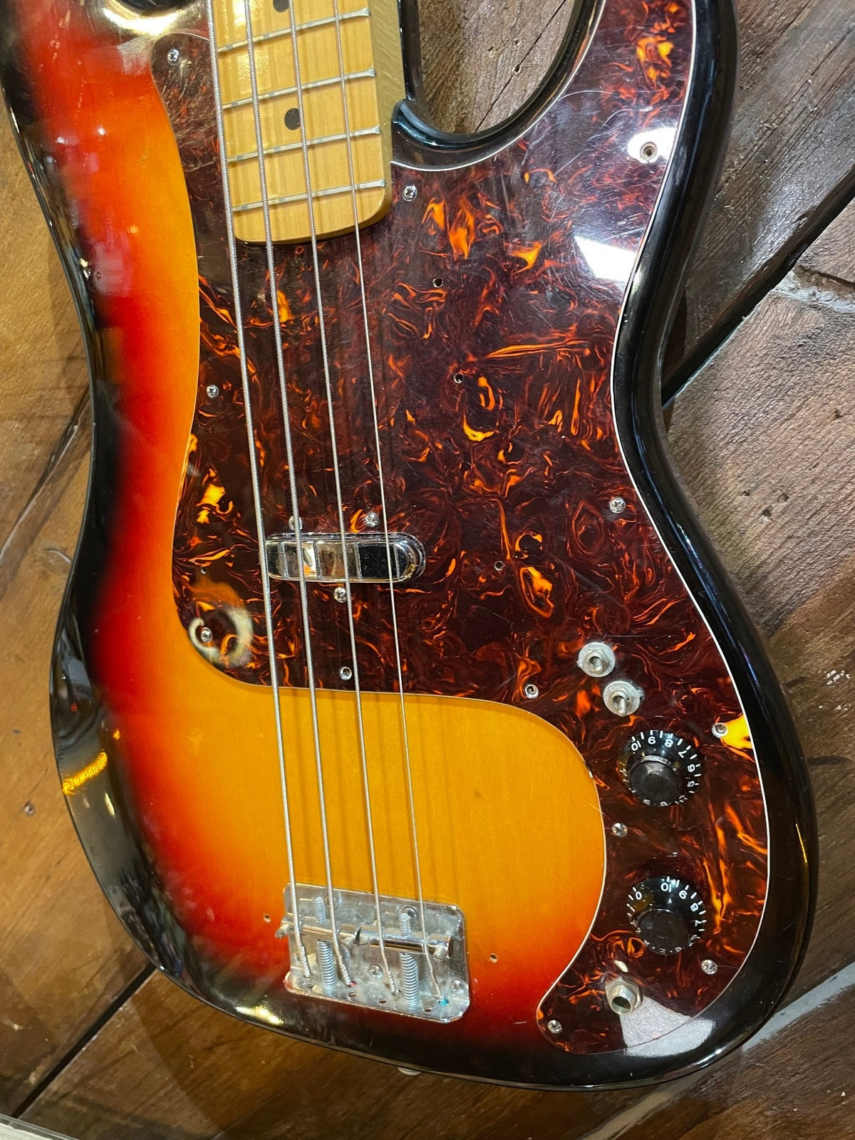 S/H 1970's CMI Japan Precision Bass Replica, Three Tone Sunburst