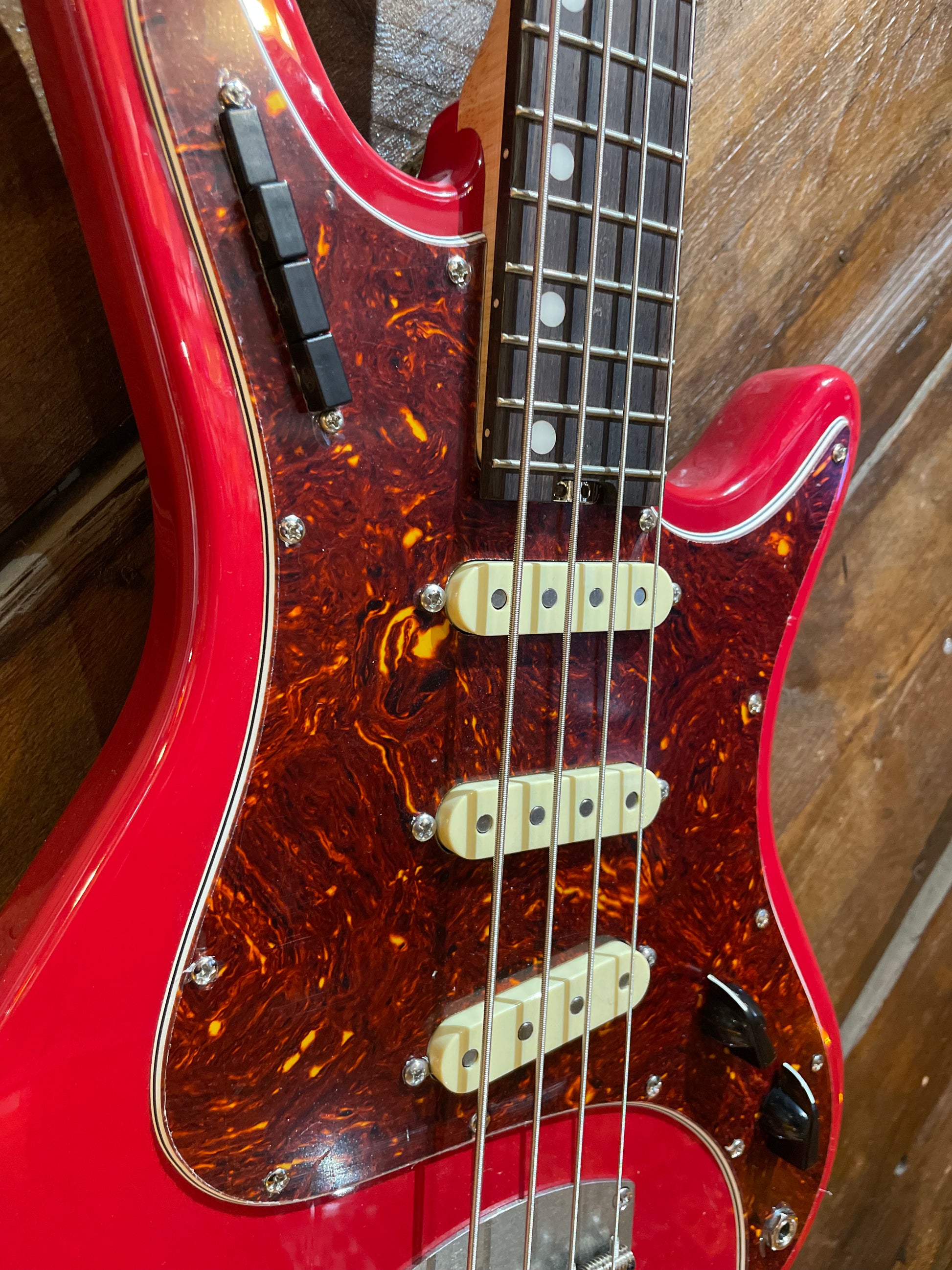 Nordstrand Acinonyx V2 Short Scale Bass, Dakota Red