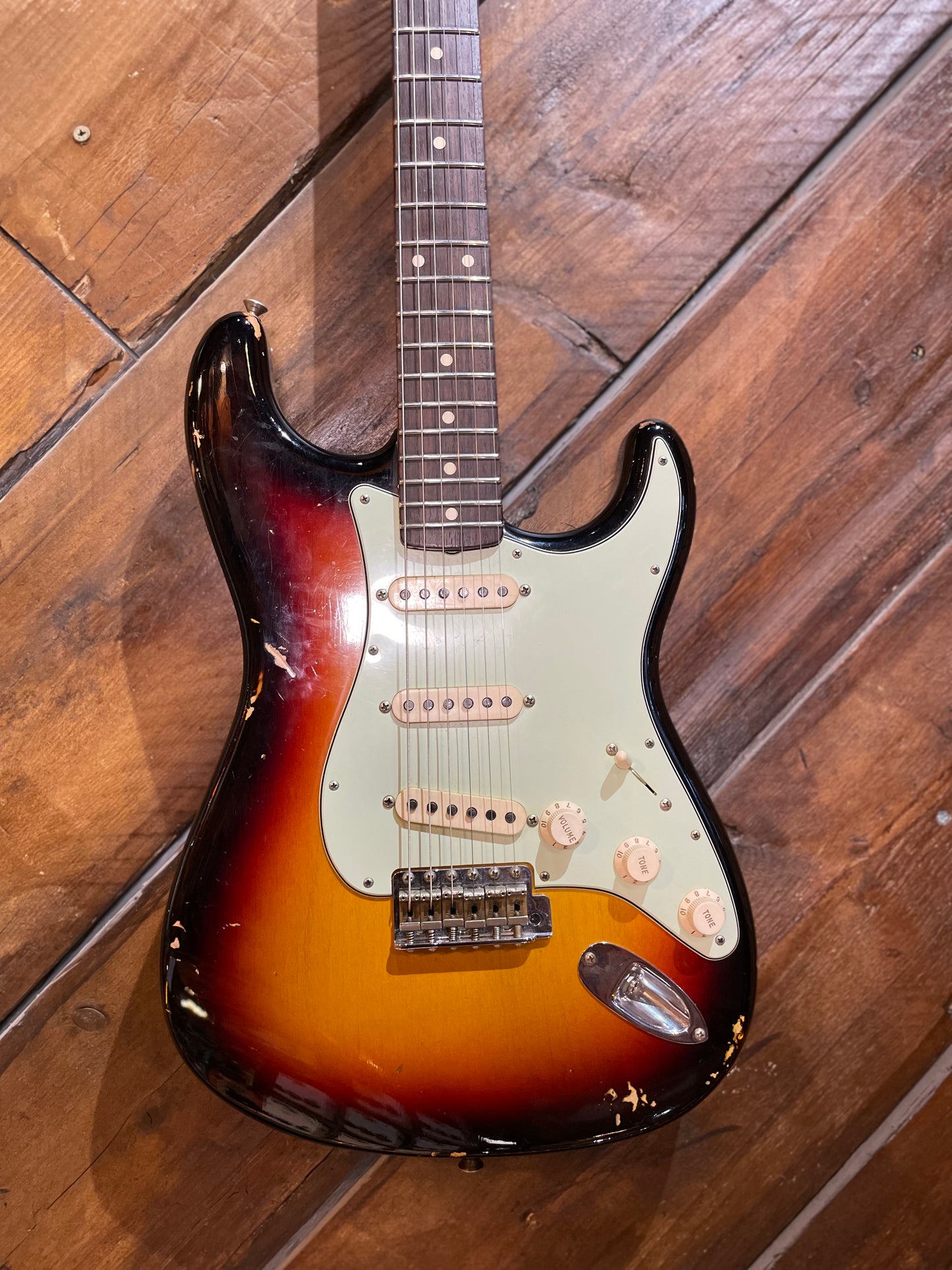 S/H 2018 Fender Custom Shop '62 Stratocaster, Relic Three Tone Sunburst