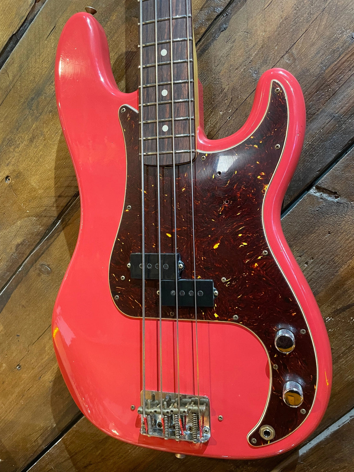 Fender Custom Shop Pino Palladino Signature Precision Bass, Journeyman Fiesta Red over Desert Sand