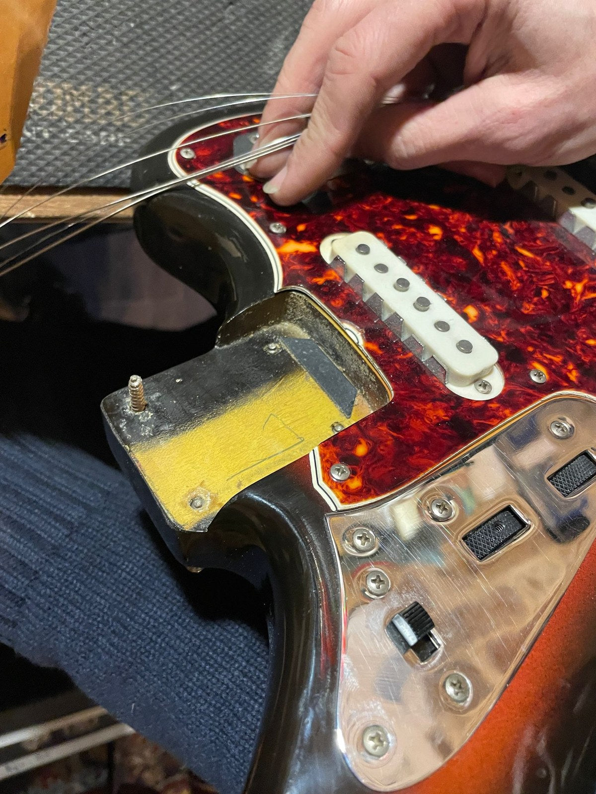 S/H 1965 Fender Jaguar, Three Tone Sunburst